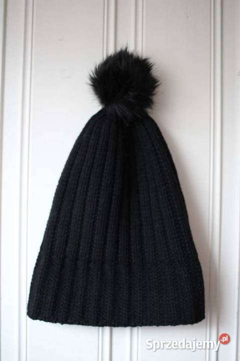 czarna wełniana czapka z pomponem hm 80 wełna Nakrycia głowy Toruń sprzedam