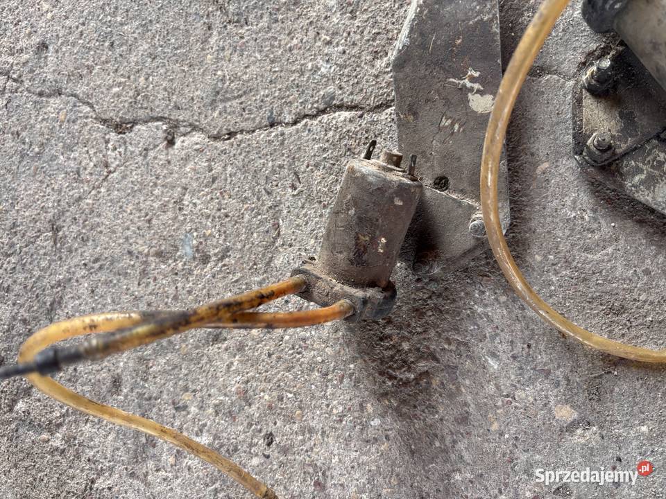 silniczek spryskiwaczy pompka 125p Polonez FSO podlaskie Kosianka-Boruty