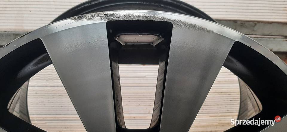 VW GOLF VII ALUFELGA 17 70 ET54 5K0601025R pomorskie Kościerzyna