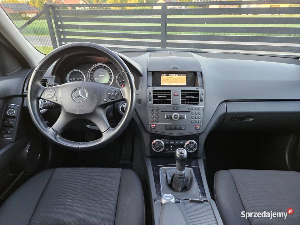 MERCEDESBENZ C200 ELEGANCE 1WŁ 2010r 18 184 MP3 Sieradz