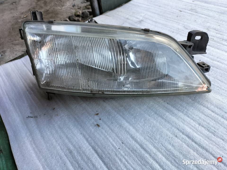 VECTRA B LAMPA PRZÓD PRZEDNIA PRAWA Oświetlenie Kamień-Kolonia