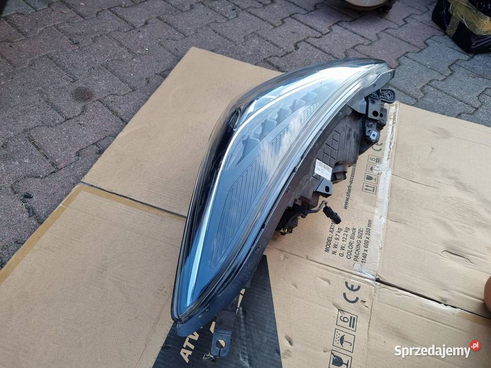 LAMPA LEWA PRZEDNIA PRZÓD XENON HYUNDAI i40 LIFT