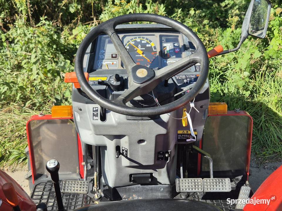 Traktorek MITSUBISHI MT225D 22 44 Wspomaganie Małuszyn