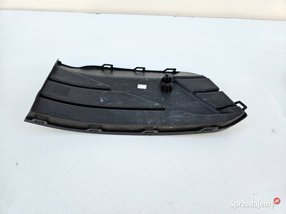 VW GOLF 8 VIII RLINE KRATKA PRAWA ZDERZAKA PRZÓD osobowe