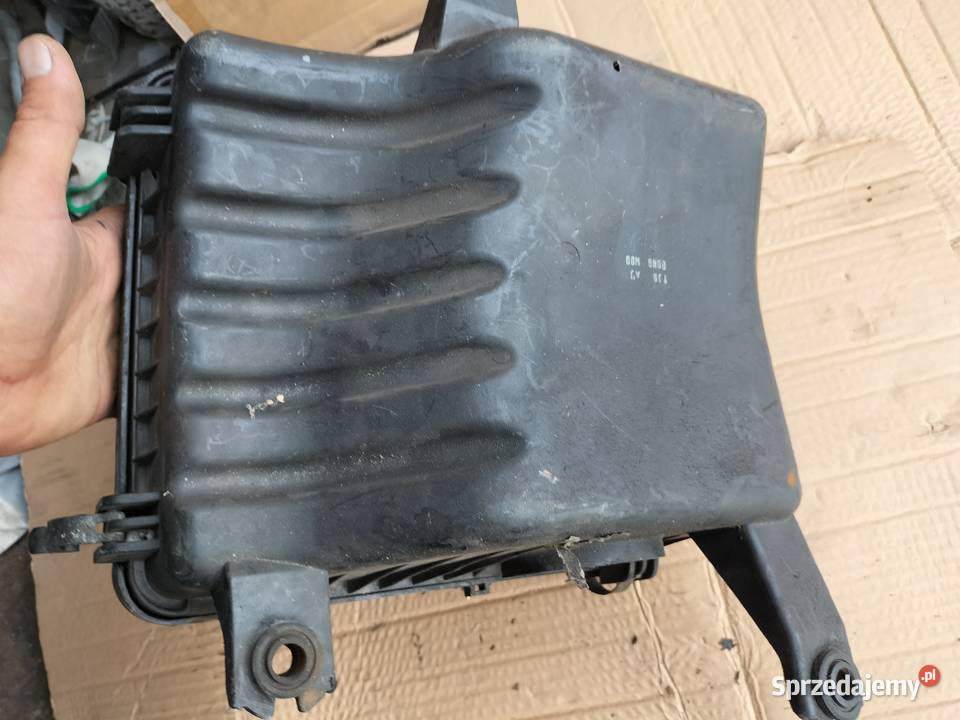 KIA SORENTO OBUDOWA FILTRA POWIETRZA Kamień-Kolonia sprzedam