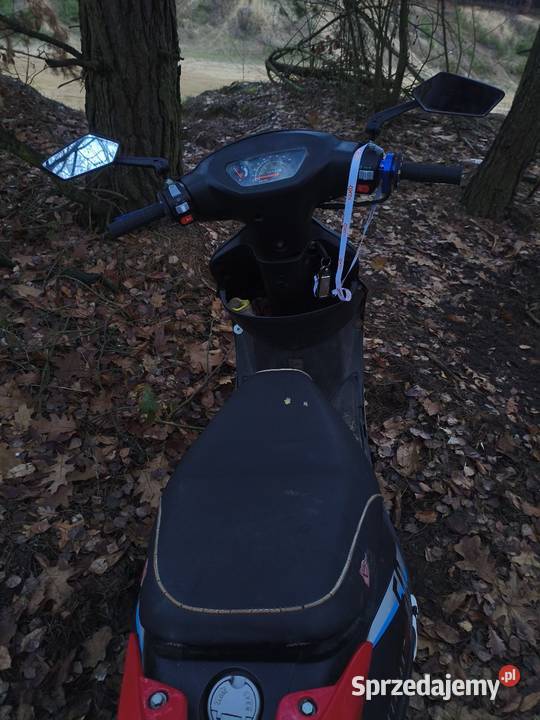 Skuter 50ccdrugi silnik 80ccdużo innych części 5KM Stoczek Łukowski sprzedam