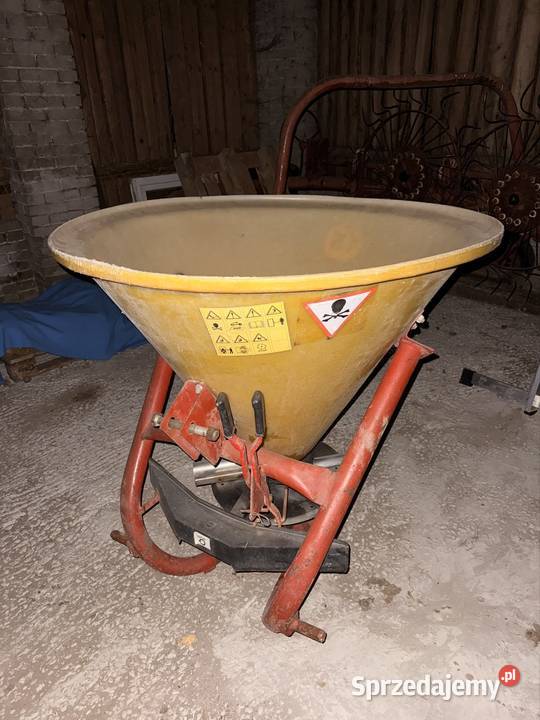 Rozsiewacz nawozu lejek Strumyk Abra Włosnowice