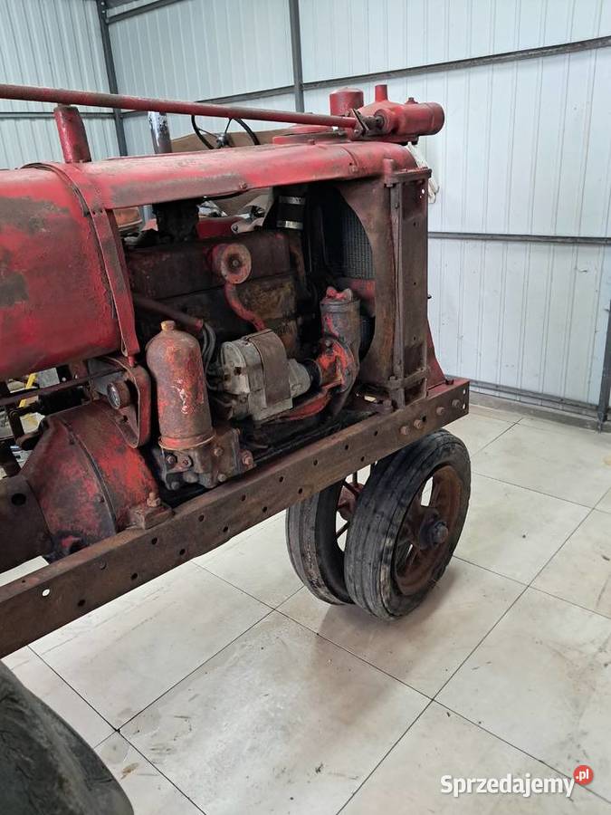 Traktor zabytkowy FARMAL F14 Gniewkowo