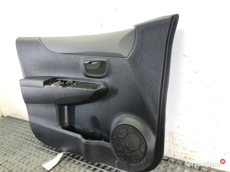 BOCZEK DRZWI LEWY PRZÓD TOYOTA YARIS III
