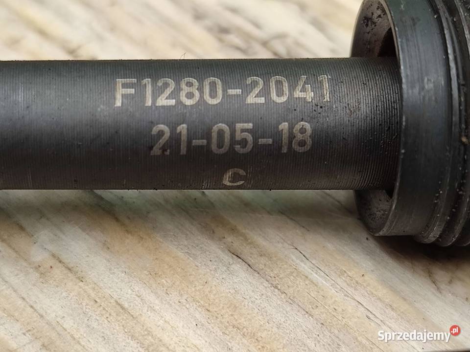 Wtryskiwacz paliwa CLAAS AXION 810 FPT NEF 67 Części maszyn i innych pojazdów