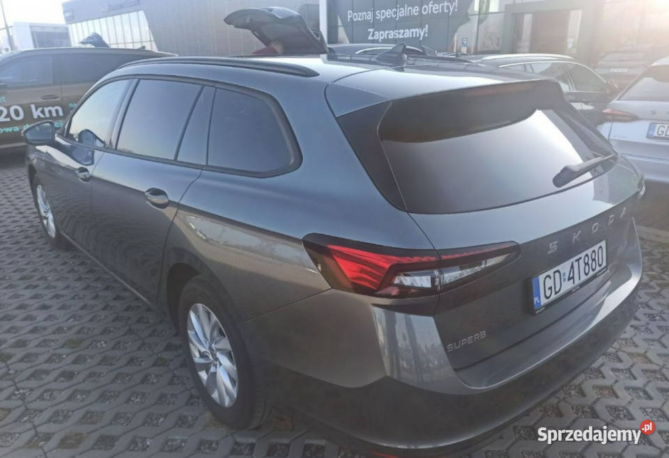 koda Superb 15 TSI 150 mHEV essence dsg virtual tempomat Škoda Tychy