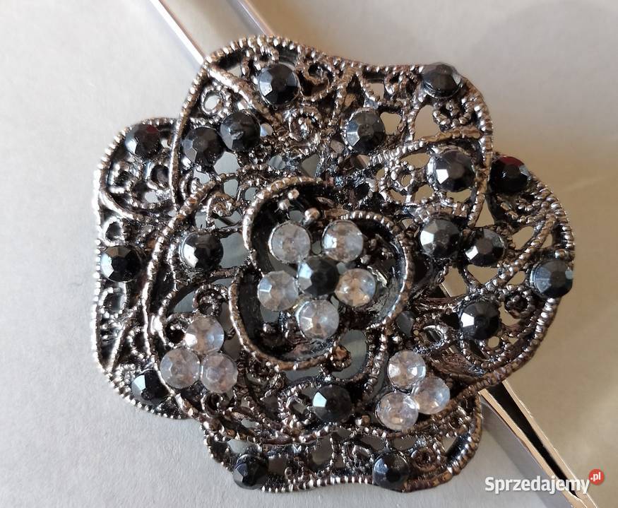 BROSZKA z kryształkami postarzane srebro
