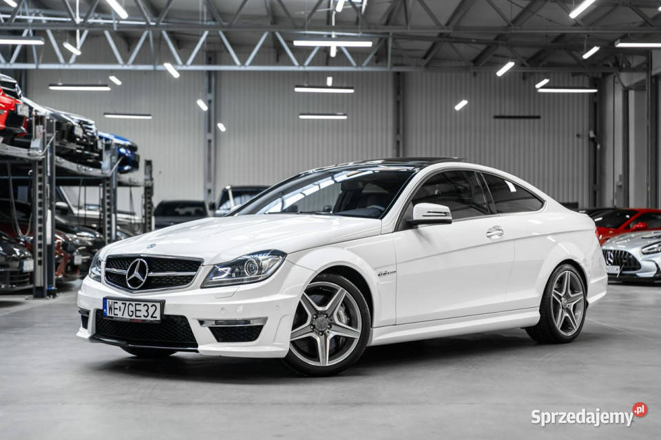 Mercedes C 63 AMG Bezwypadkowy Przebieg 7600 czujnik deszczu Węgrzce sprzedam