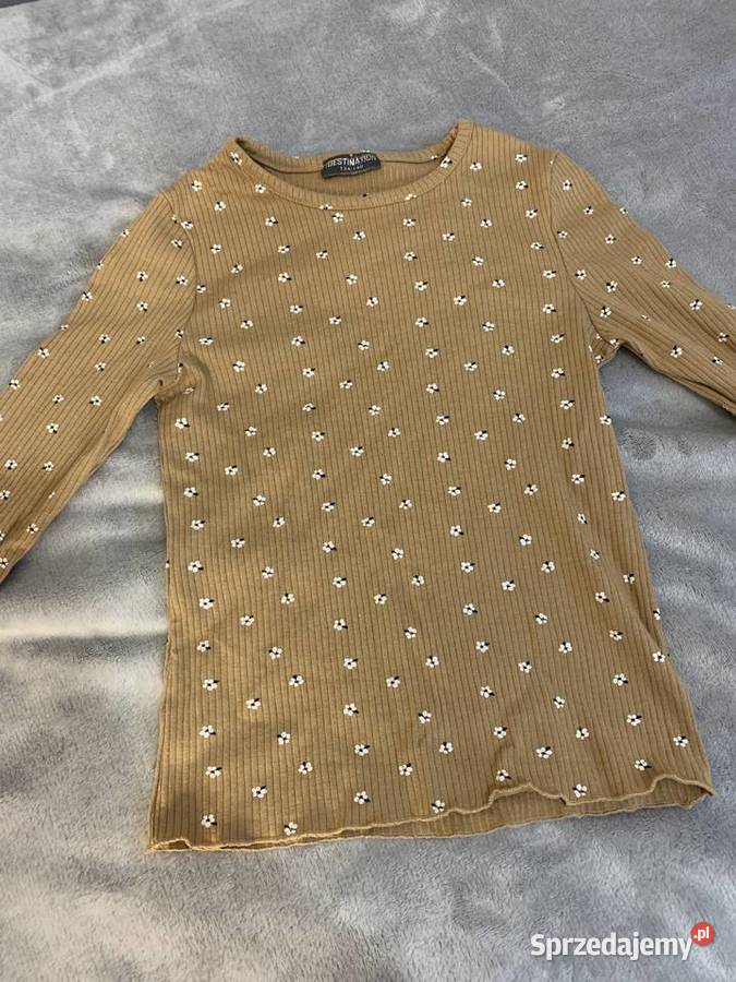 Bluzka z długim rękawem beżowa prążkowana w podkarpackie Jasło