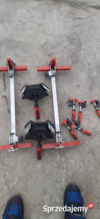 przyrzad do ustawiania futryn bessay