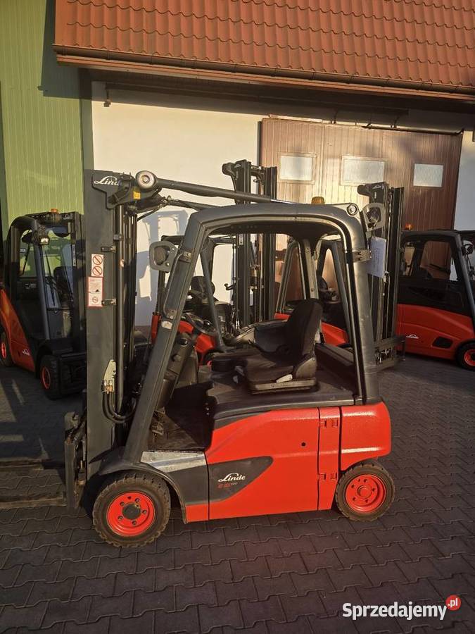 Wózek widłowy Linde E16P02