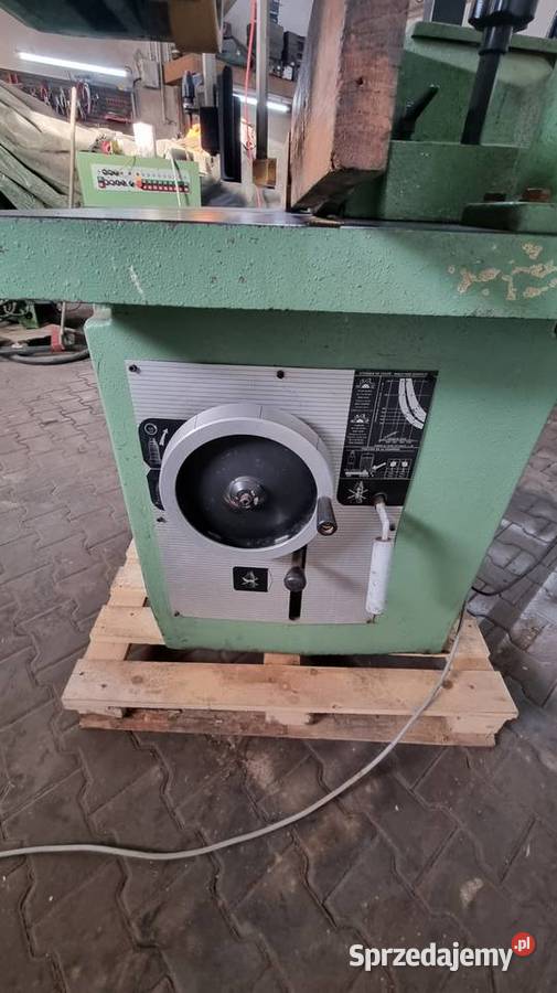 Frezarka dolnowrzecionowa LUREM T50