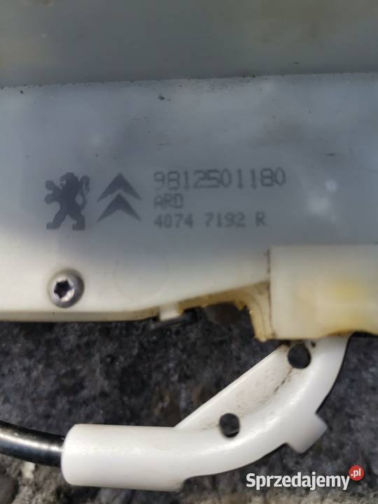 Zamek drzwi prawy tył peugeot 208 osobowe śląskie Czerwionka-Leszczyny