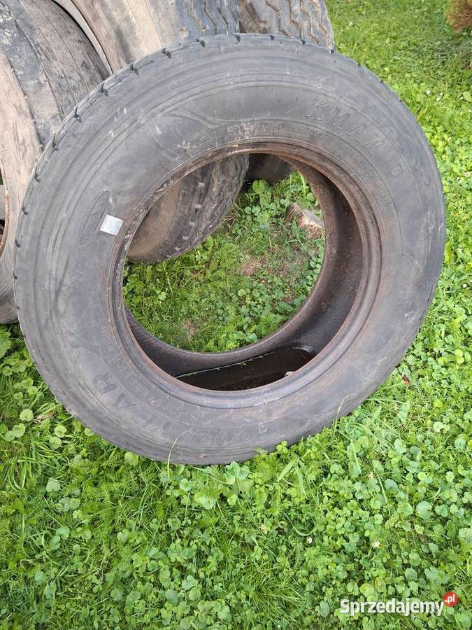 Opona Goodyear 31560 R225 Żółkiew