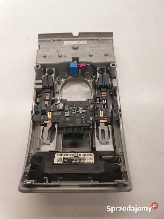 LAMPKA OŚWIETLENIE KABINY AUDI A6 C6 4F0947135BQ Przystajń