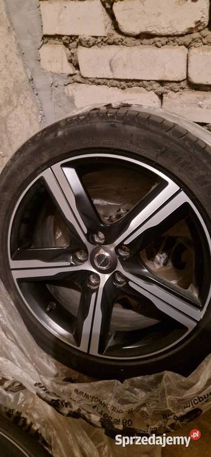 Koła volvo r17 z oponami letnimi Koła dojazdowe Warszawa
