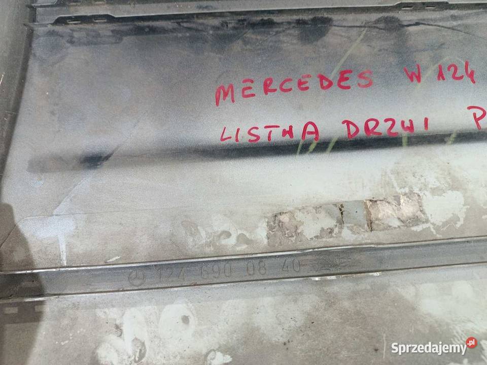 LISTWA DRZWI PRAWY TYŁ MERCEDES 124 A1246900840 osobowe