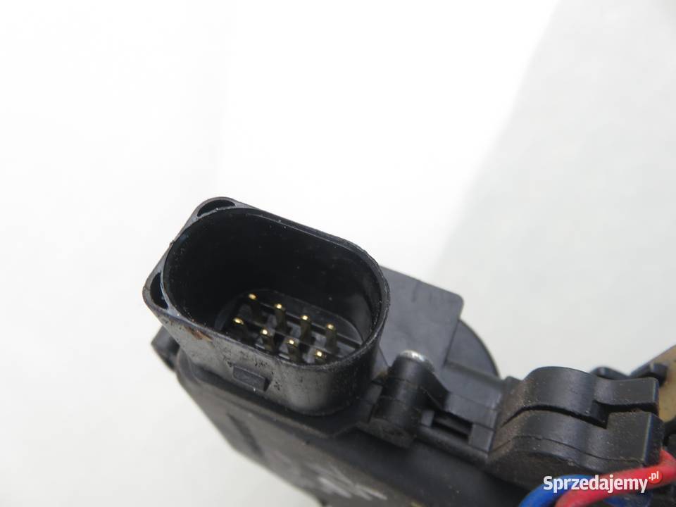 ZAMEK PRAWY PRZEDNI SKODA OCTAVIA I