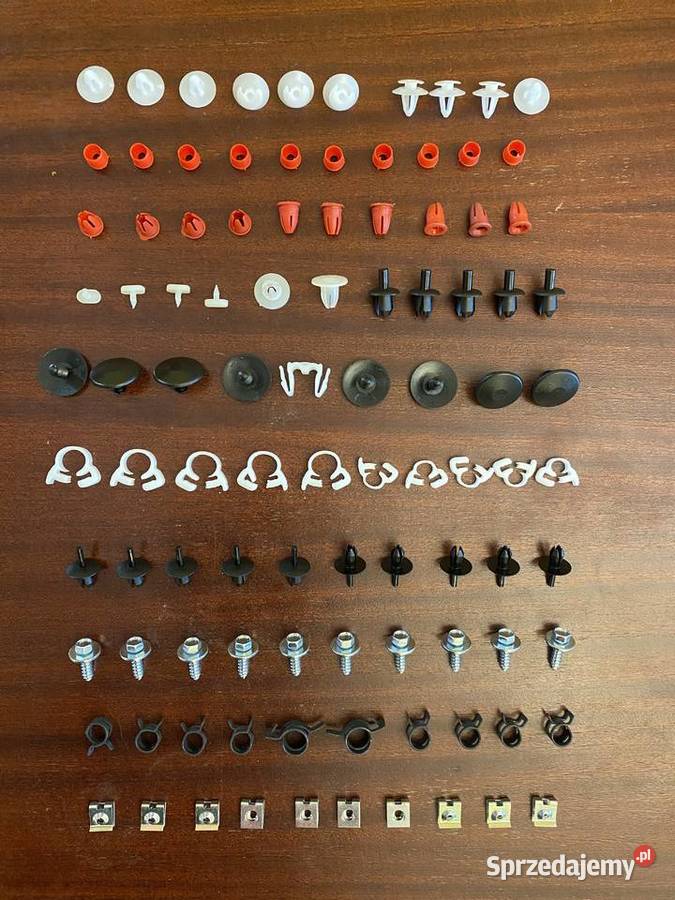 Spinki tapicerki Mercedes W 115116 Sopot