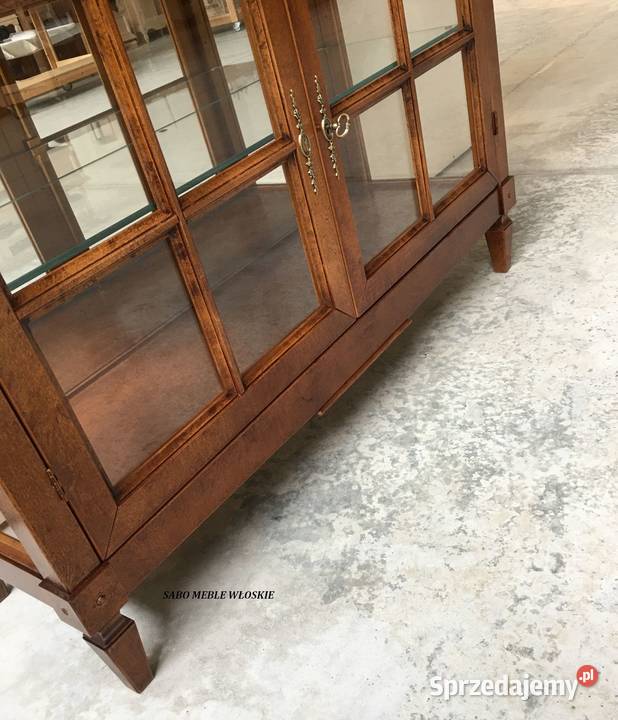 Klasyczna witryna drewniana Luiza 37 orzechowa Przemyśl