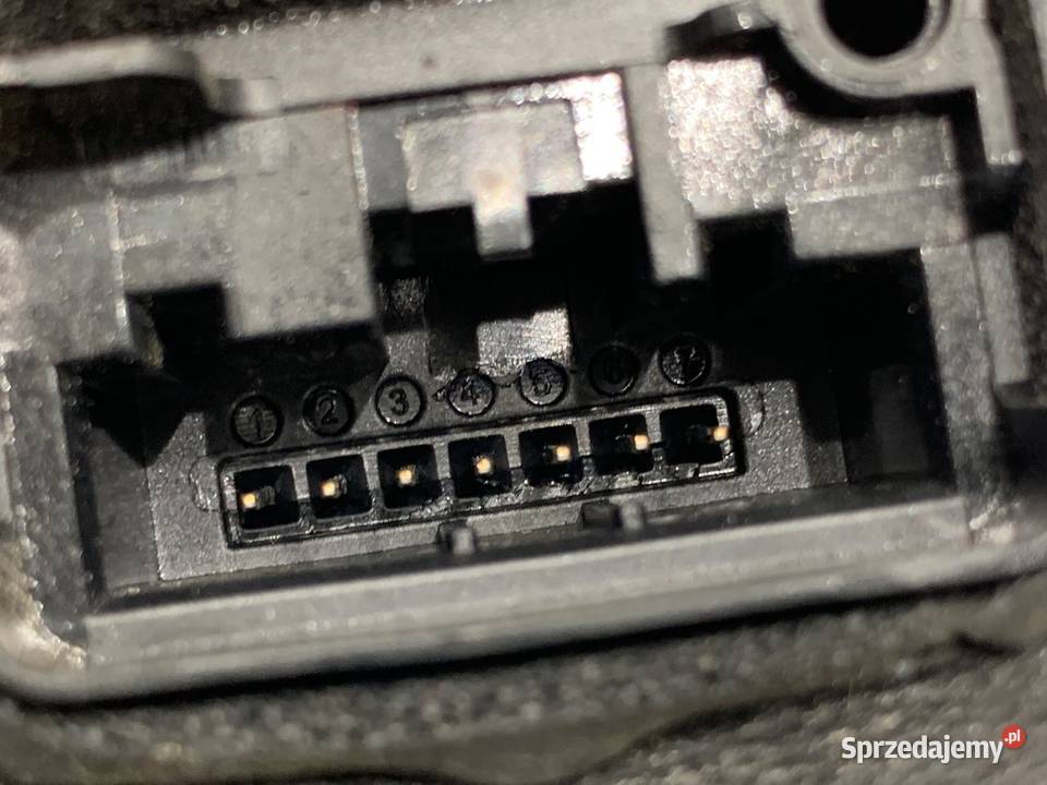 ZAMEK DRZWI PRAWY PRZÓD VW GOLF VI Hatchback