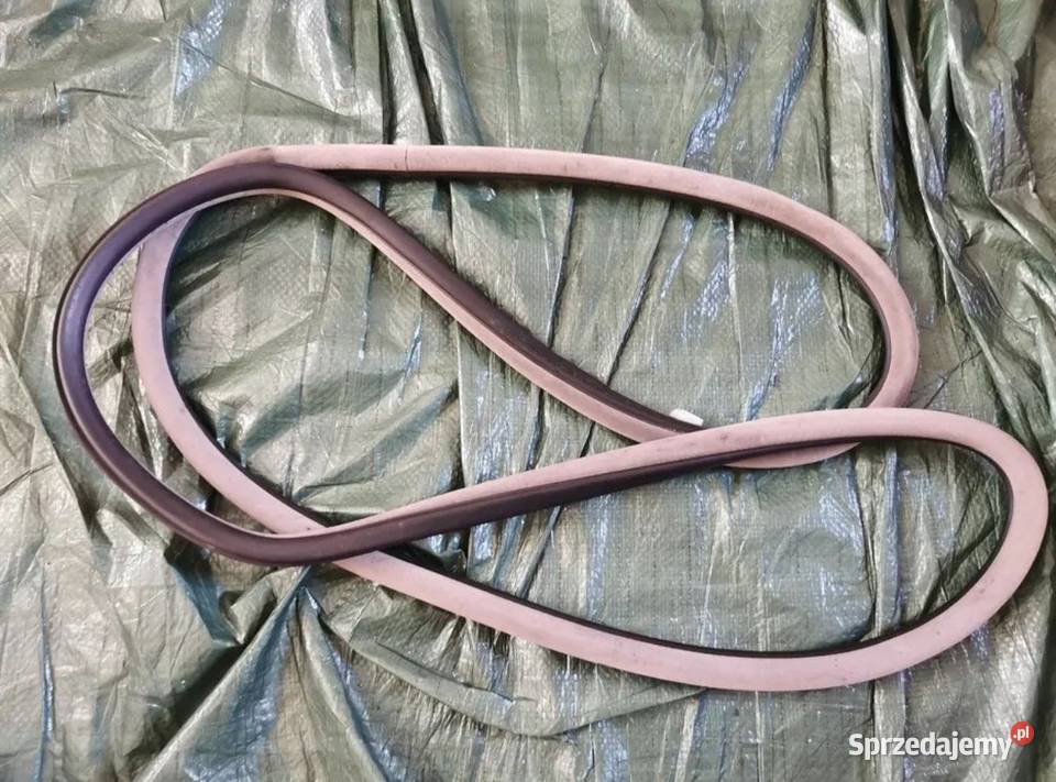 Uszczelka drzwi lewy tył BMW E34 kombi Pozostałe śląskie Żory sprzedam