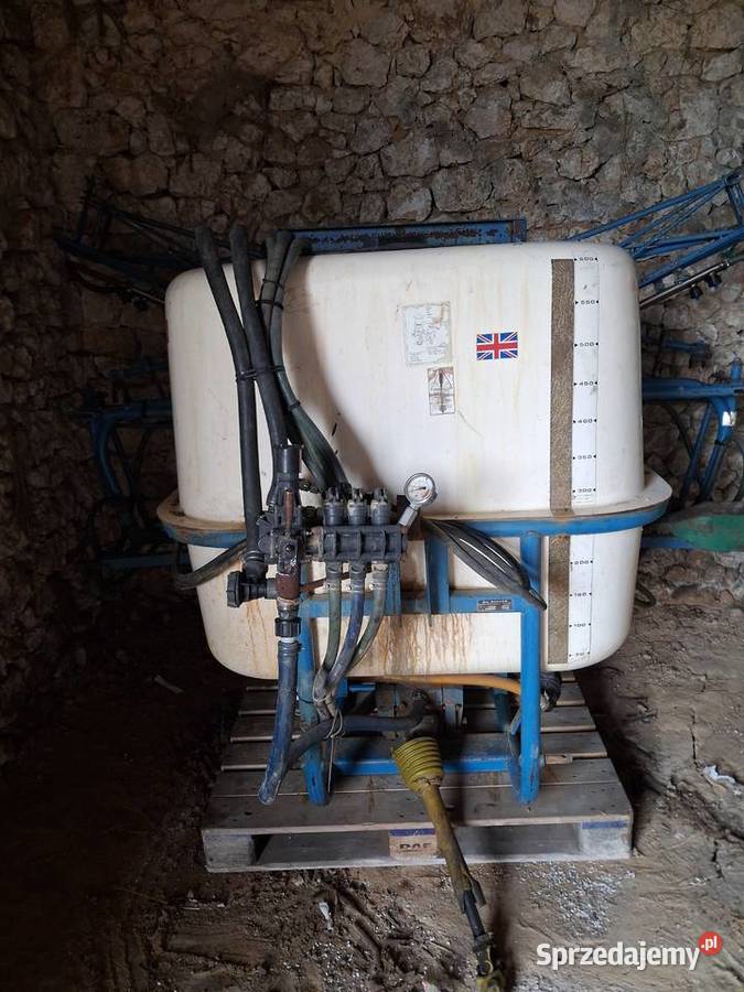 Opryskiwacz 600l 12m Gołcza sprzedam