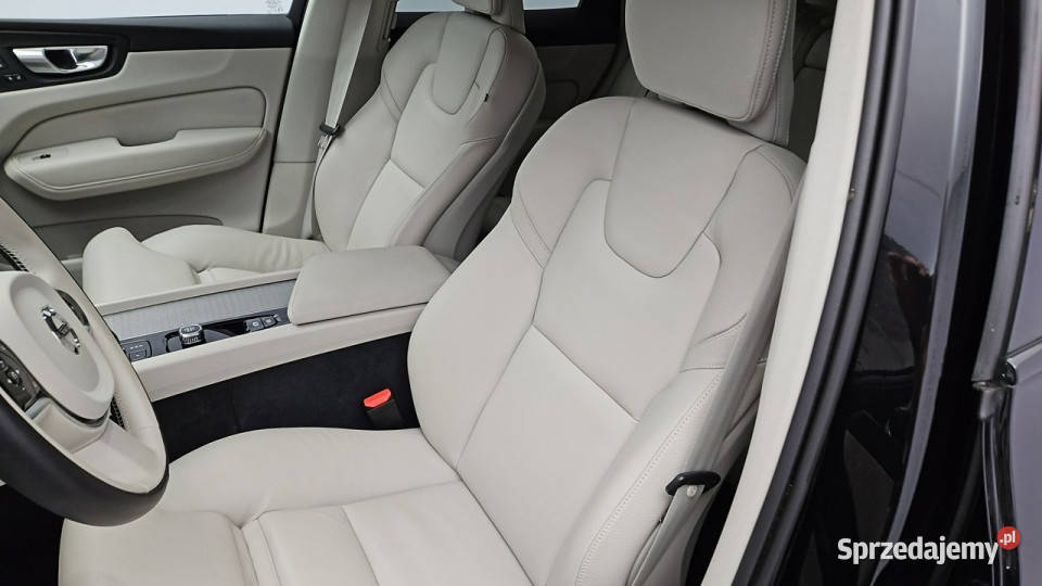 Volvo XC 60 B5 B AWD Plus Dark aut Z Polskiego Warszawa