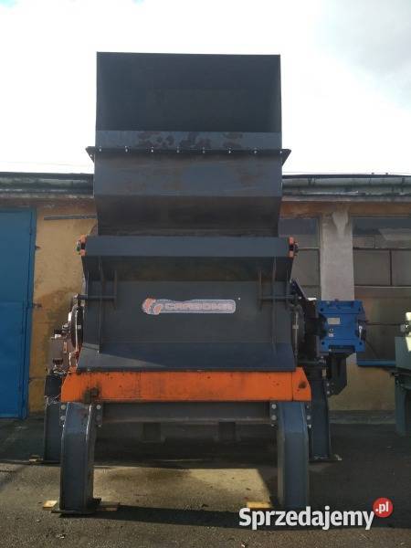 Rozdrabniacz jednowałowy shredder CARBOMA 160 kW