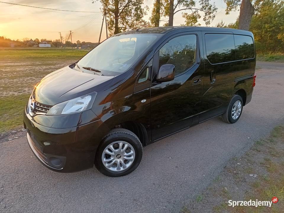 Nissan NV200 Evalia 5 os Navi kamera cof