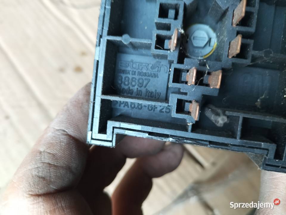 WŁĄCZNIK ŚWIATEŁ OPEL VECTRA B 09228133 Wyposażenie wnętrza lubelskie Kamień-Kolonia sprzedam
