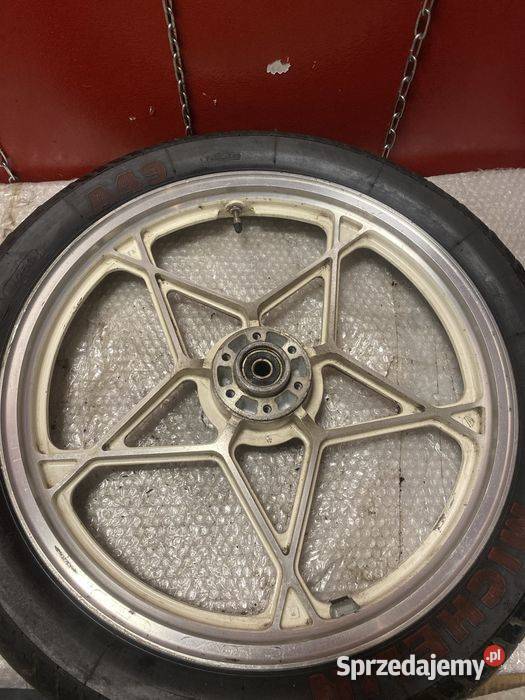 Suzuki GSX 750 E przednie koło felga opona C367 Poznań
