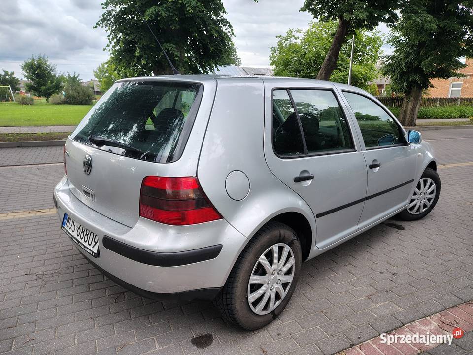Volkswagen Golf IV Klima 4200 Rok produkcji 2001 Golf Ostrołęka