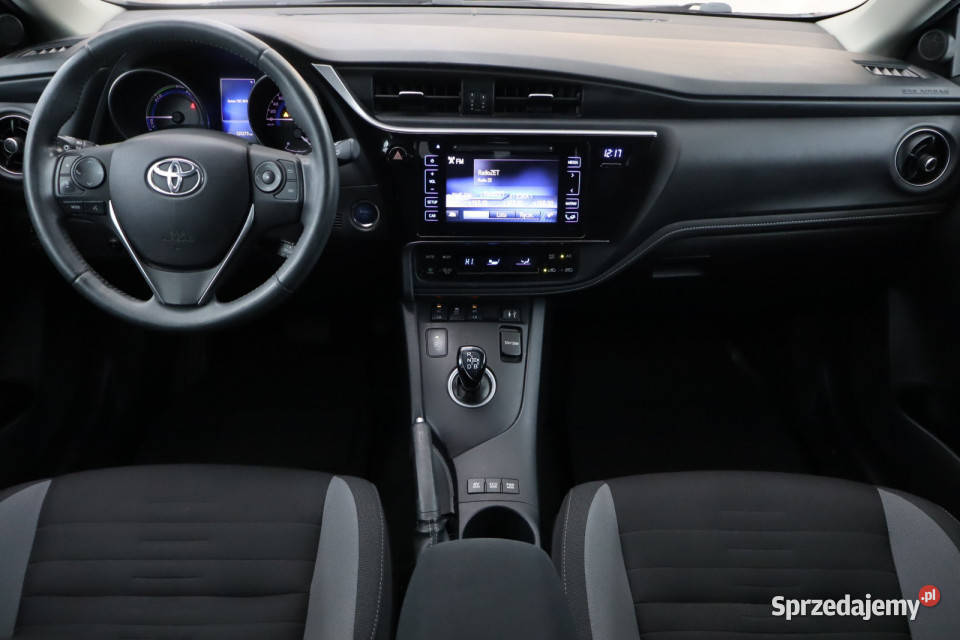 Toyota Auris Hybrid ABS sprzedam