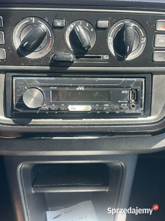 Sprzedam volkswagen Up 2012