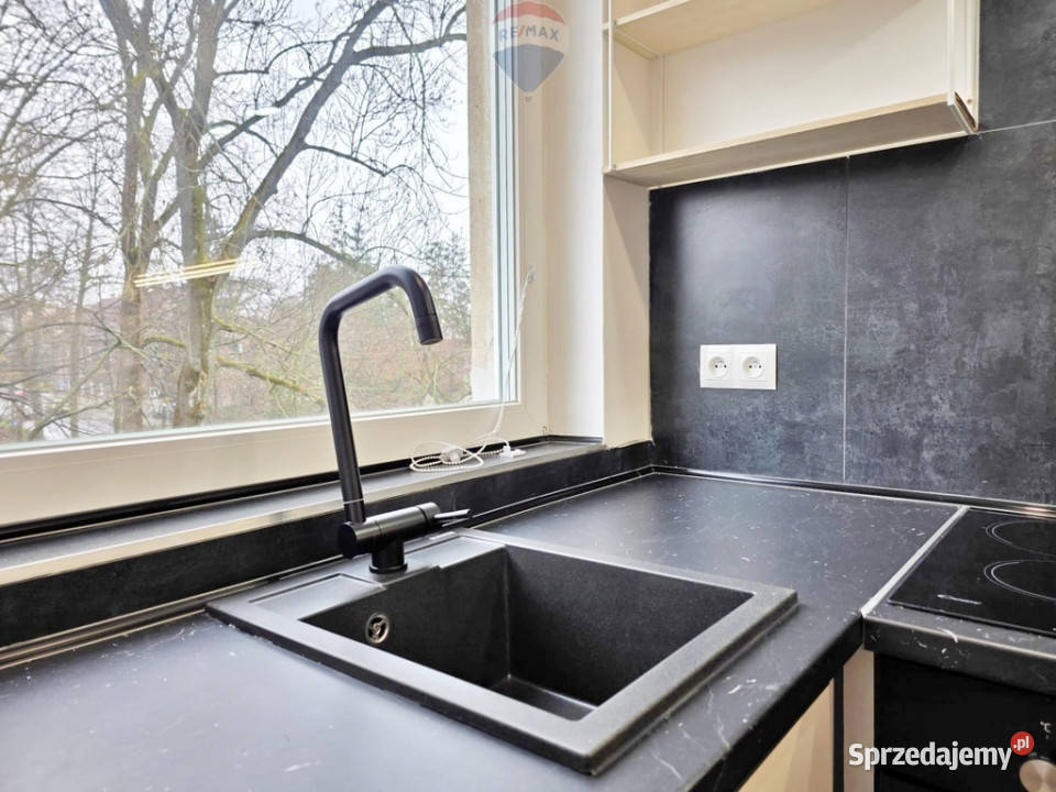 Centrum nowe 2 pokoje doposażymy 4 Rok budowy 2026 Cieszyn