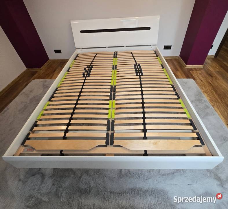 Łóżko Azteca Trio biały połysk używane plus Ślężany
