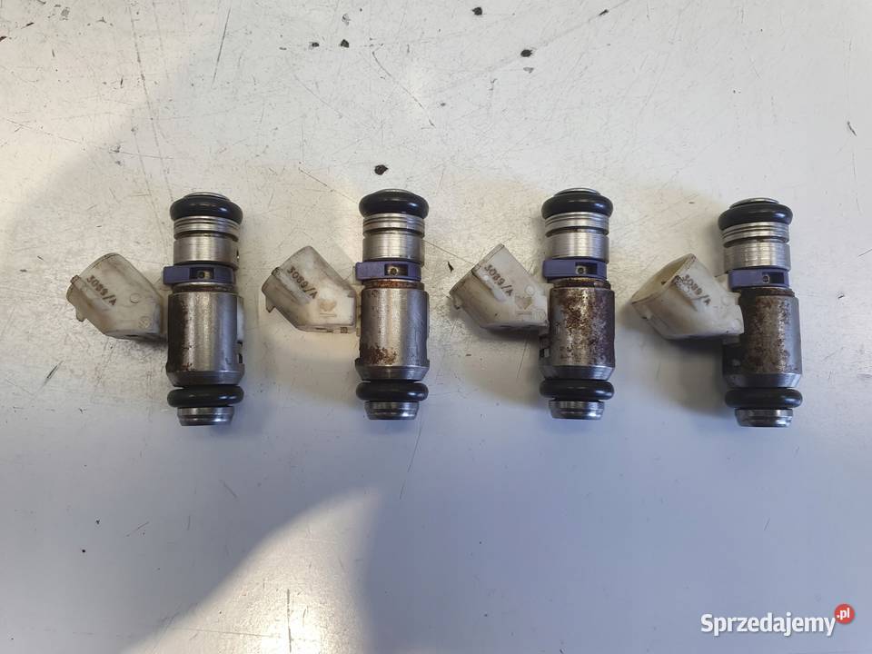 Skoda Roomster 14 16V WTRYSKIWACZ wtrysk osobowe Janów
