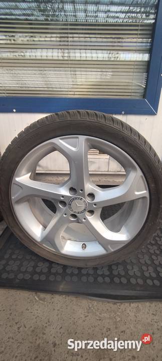 Koła zimowe Mercedes 22540R18