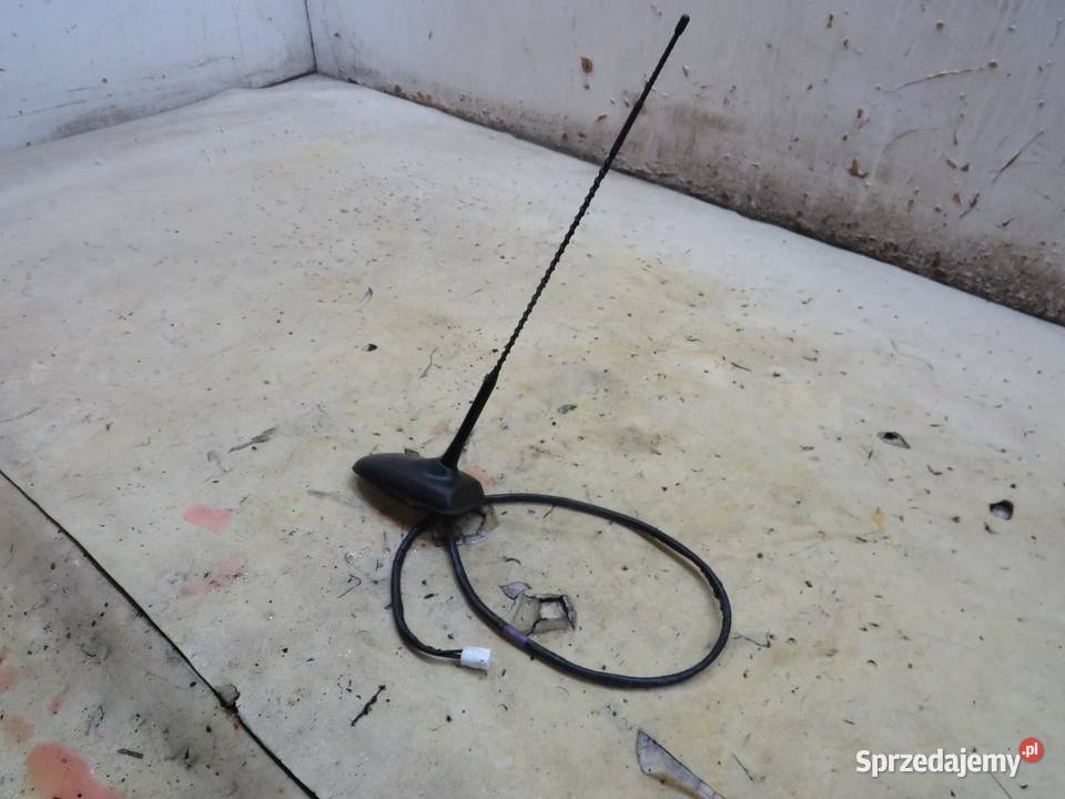 Antena dachowa radia HB Auris II E18 1214