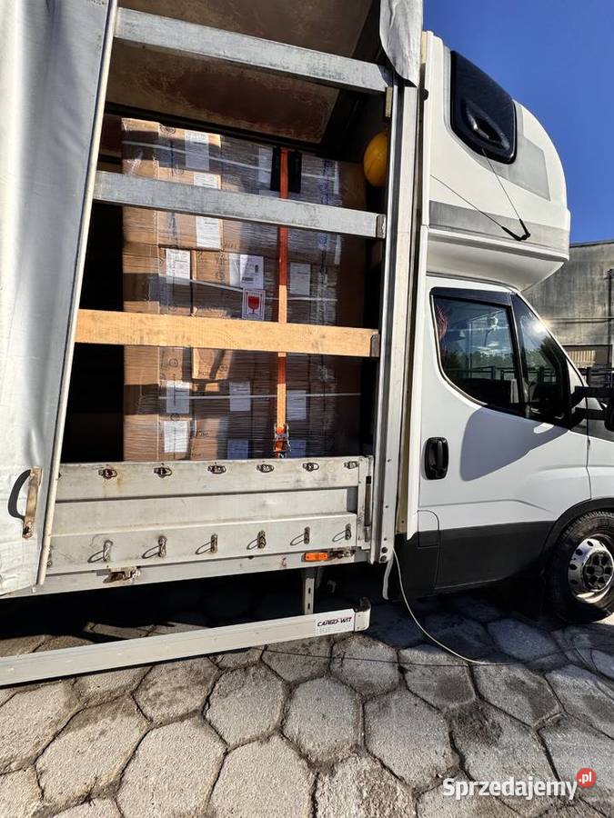 Iveco Daily plandeka nieuszkodzony