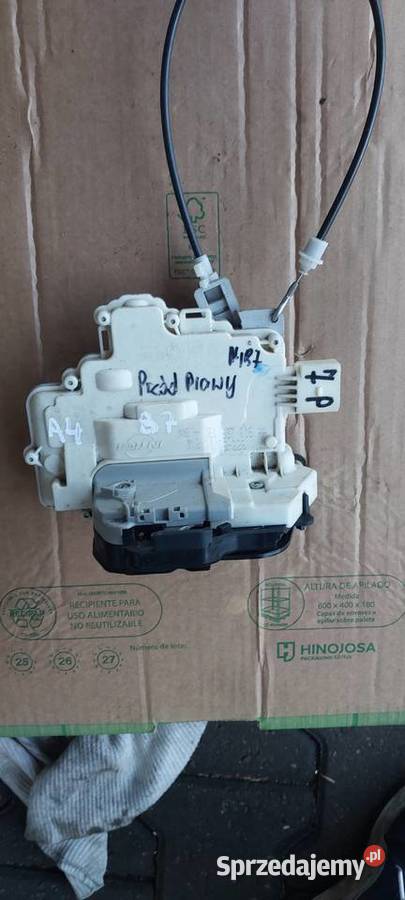 Zamek drzwi prawy przód AUDI A4 B7 7PIN sprzedam