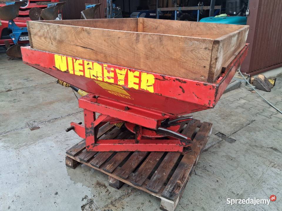 ROZSIEWACZE NAWOZU Sułoszowa