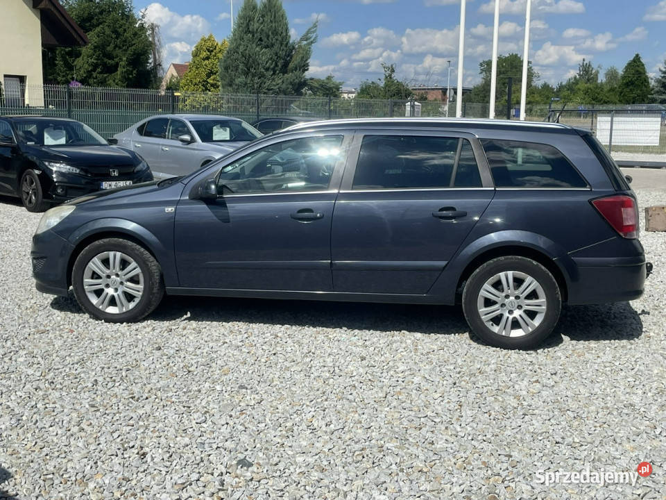 Opel Astra Opel Astra kombi 17 CDTI EcoTec 125 Zarejestrowany w Polsce Wrocław