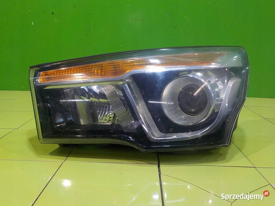 SSANGYONG RODIUS II TURISMO 20 B 13r lampa lewa sprzedam